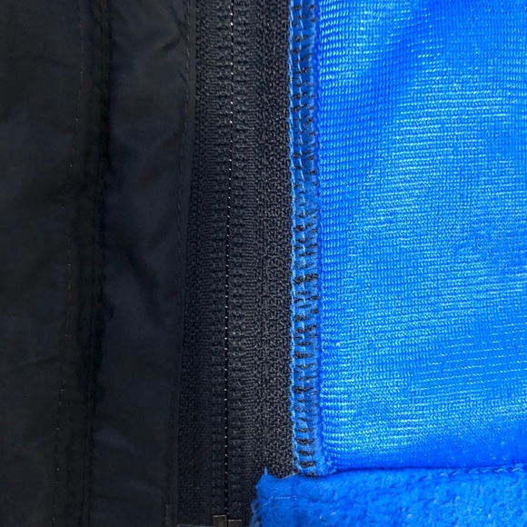 COPY - Under Armour Winter Jacket with Detachable Fleece - Picture 10 of 10